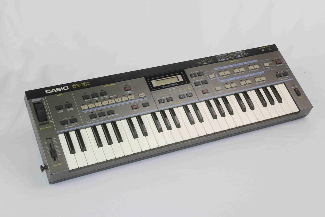 Casio -  CZ-101