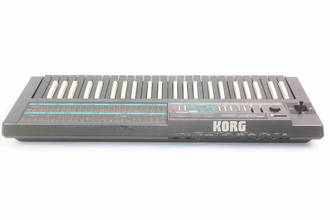 Korg -  Poly 800