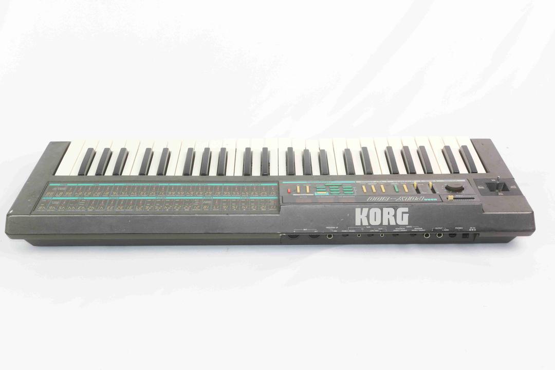 Korg -  Poly 800