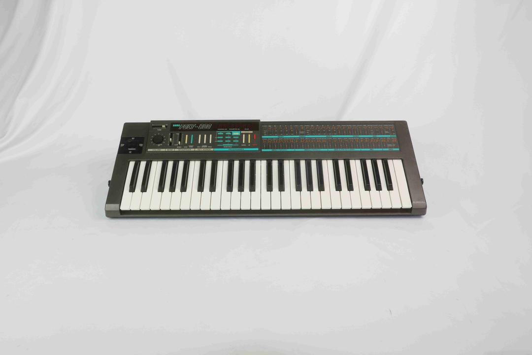 Korg -  Poly 800