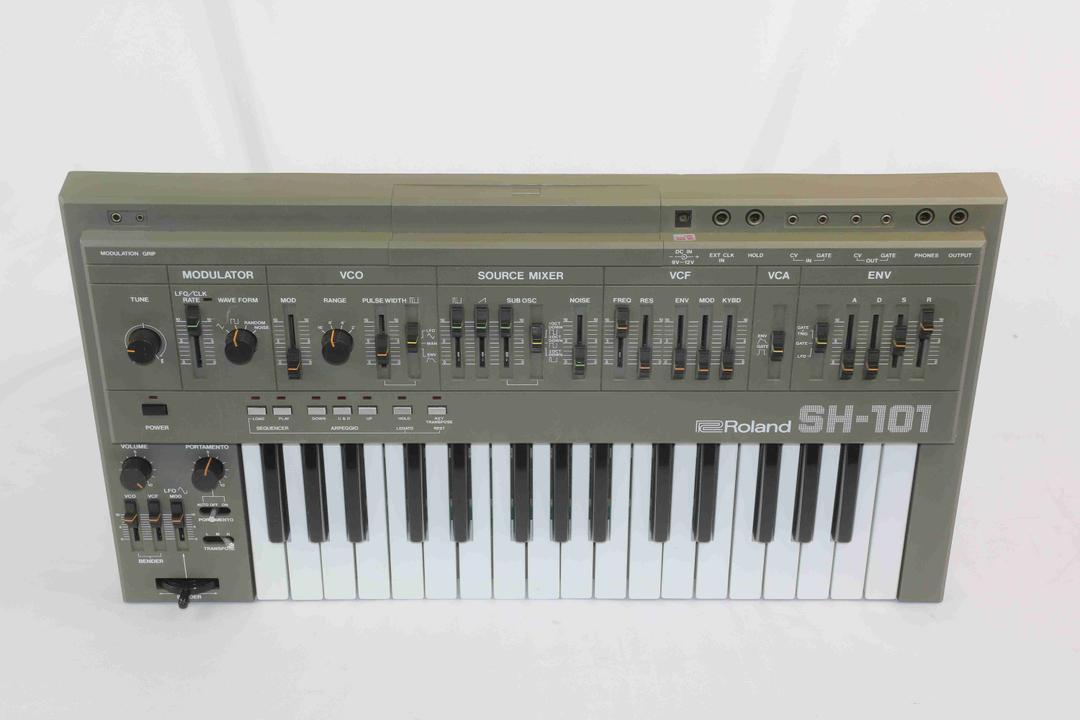Roland -  SH-101