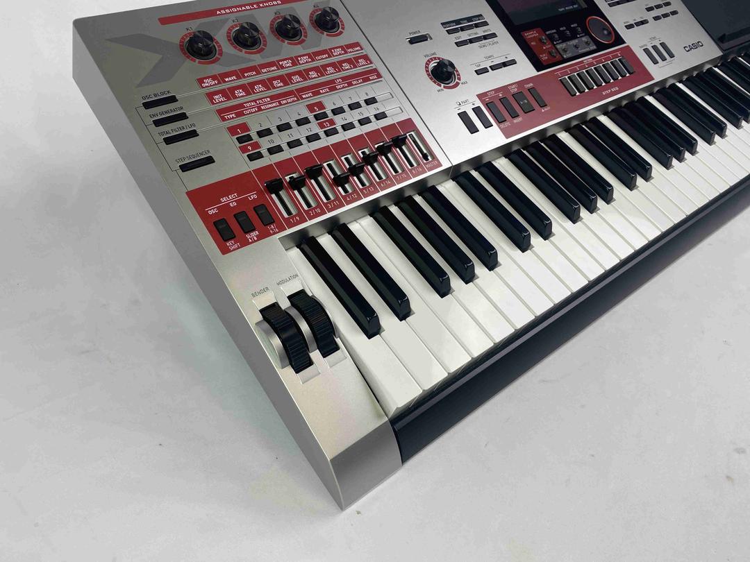 Casio -  XW-G1 Groove Synthesizer