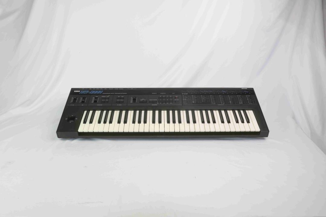 Korg -  DW-8000