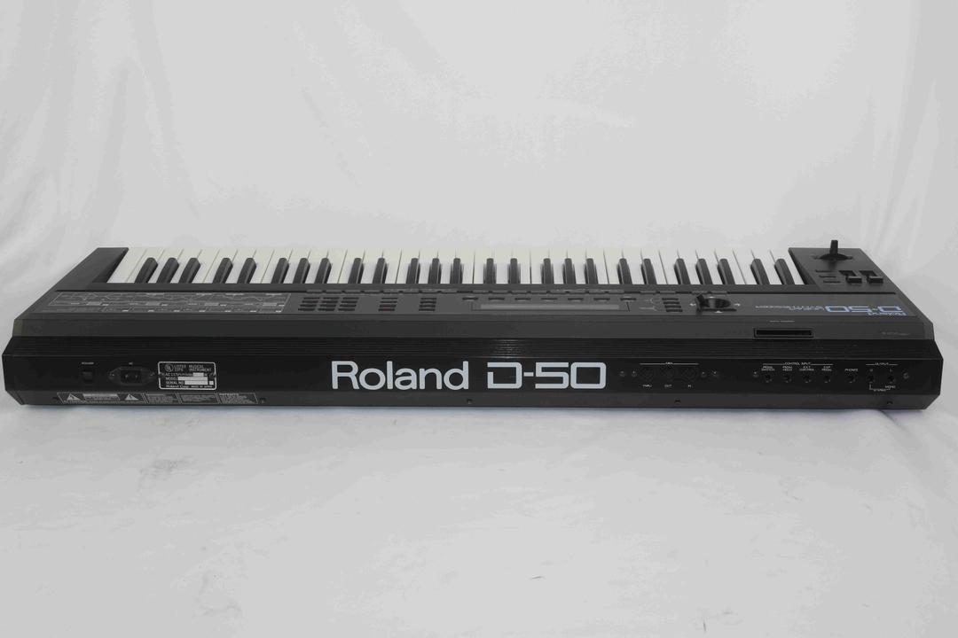 Roland -  D-50 LA Synth