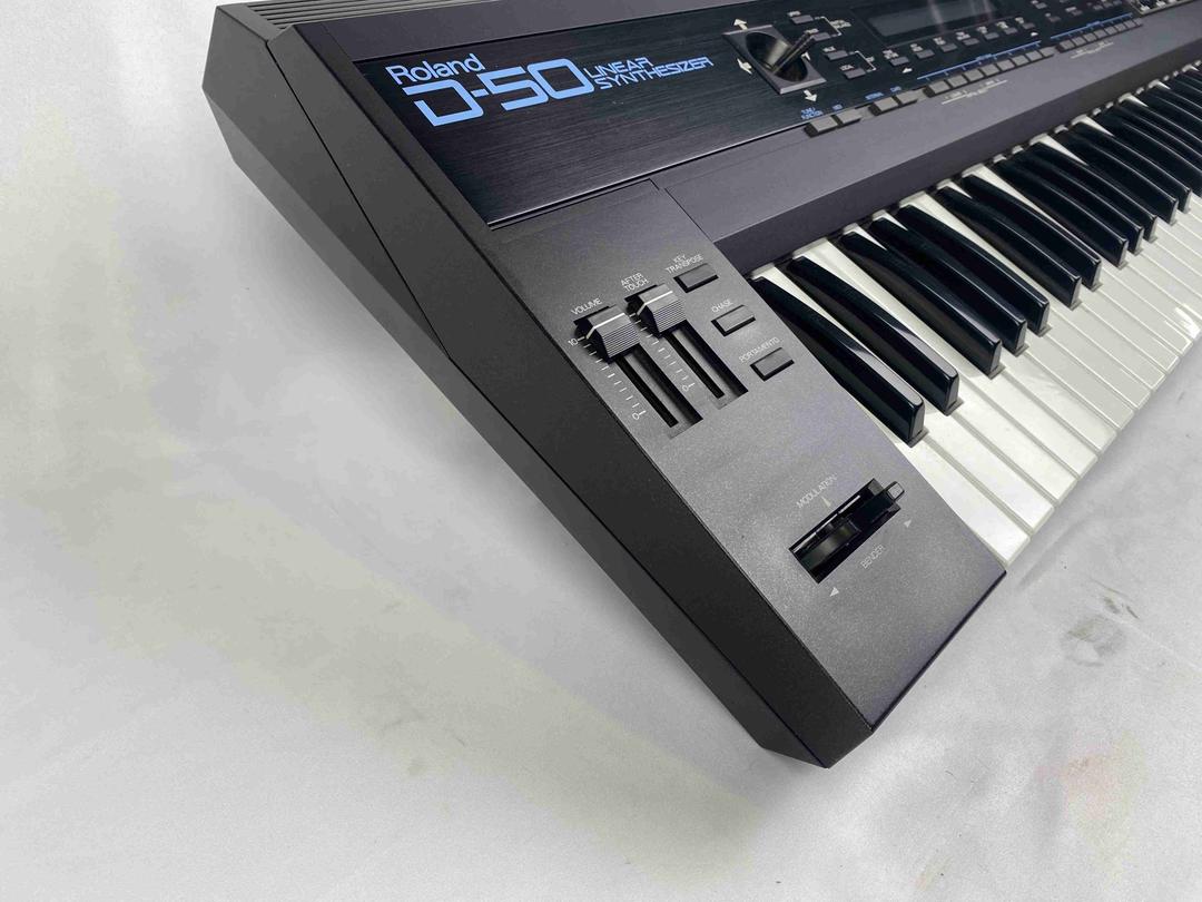 Roland -  D-50 LA Synth