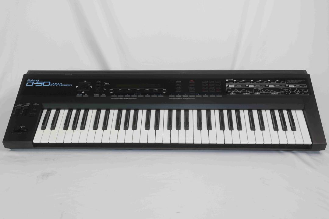 Roland -  D-50 LA Synth