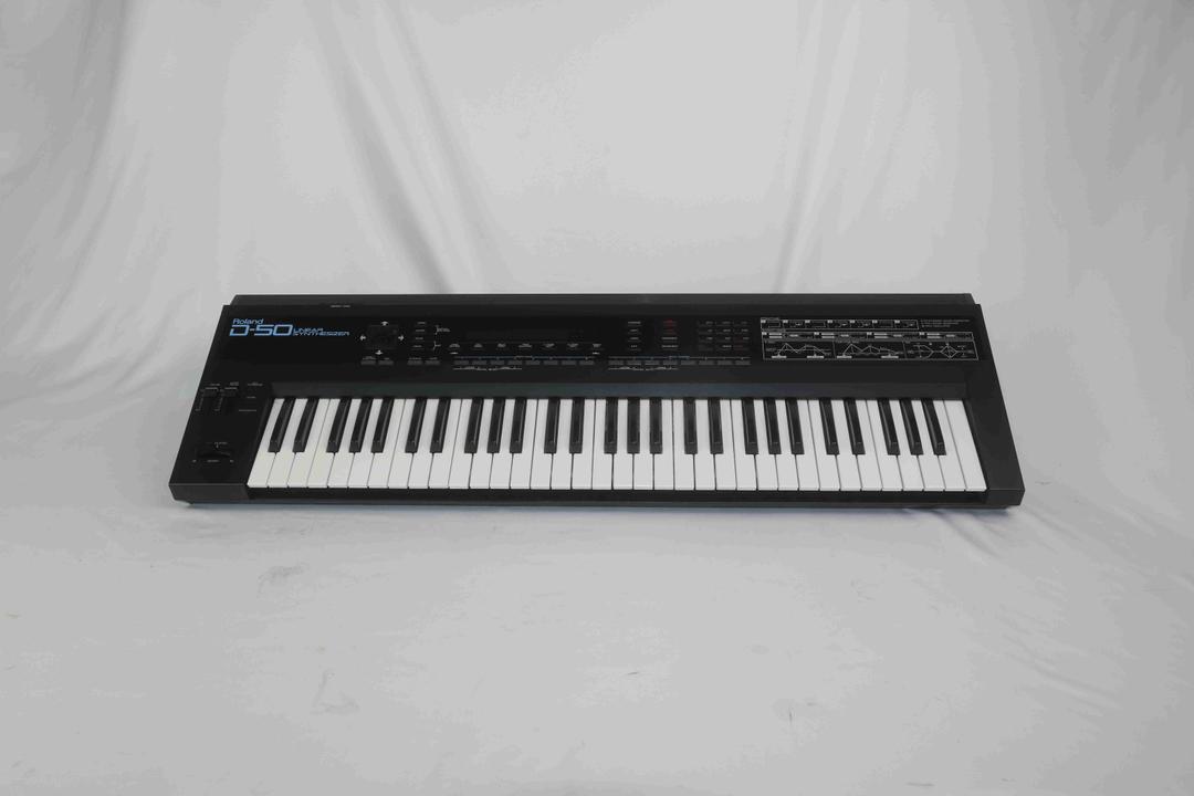 Roland -  D-50 LA Synth