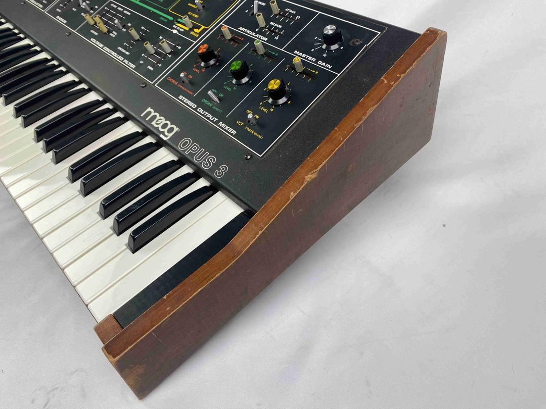 Moog -  Opus 3 (serviced)