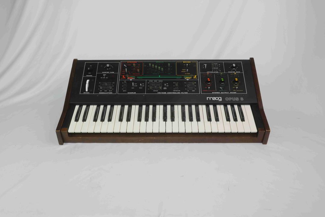 Moog -  Opus 3 (serviced)