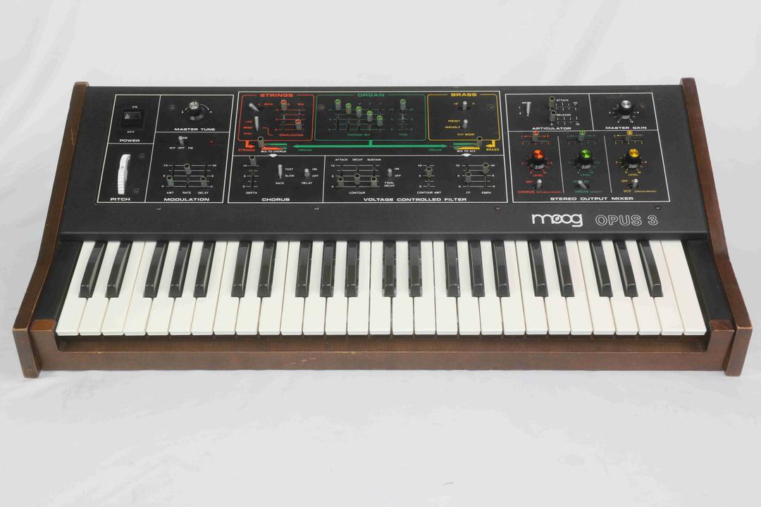 Moog -  Opus 3 (serviced)