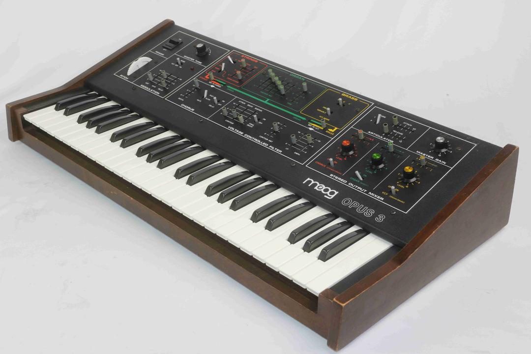 Moog -  Opus 3 (serviced)