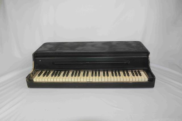 Wurlitzer -  Electric Piano Model 120
