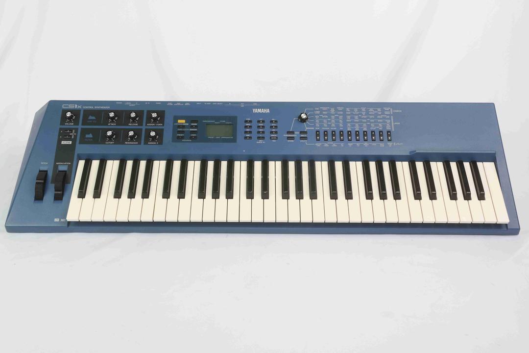 Yamaha -  CS-1x Synthesizer