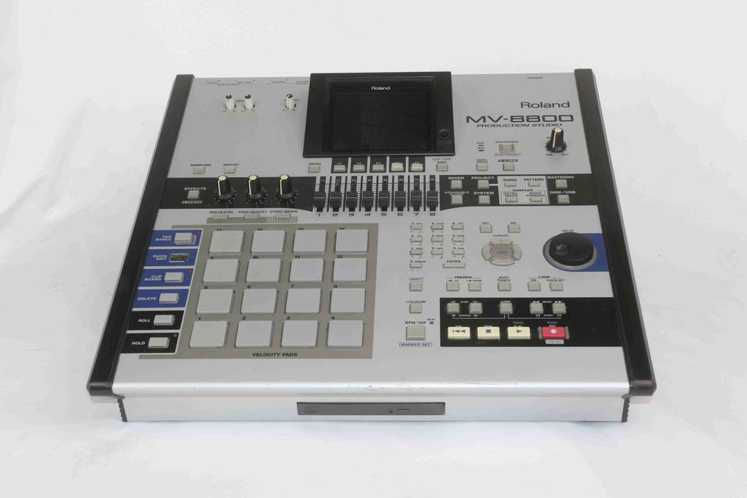 Roland -  MV-8800