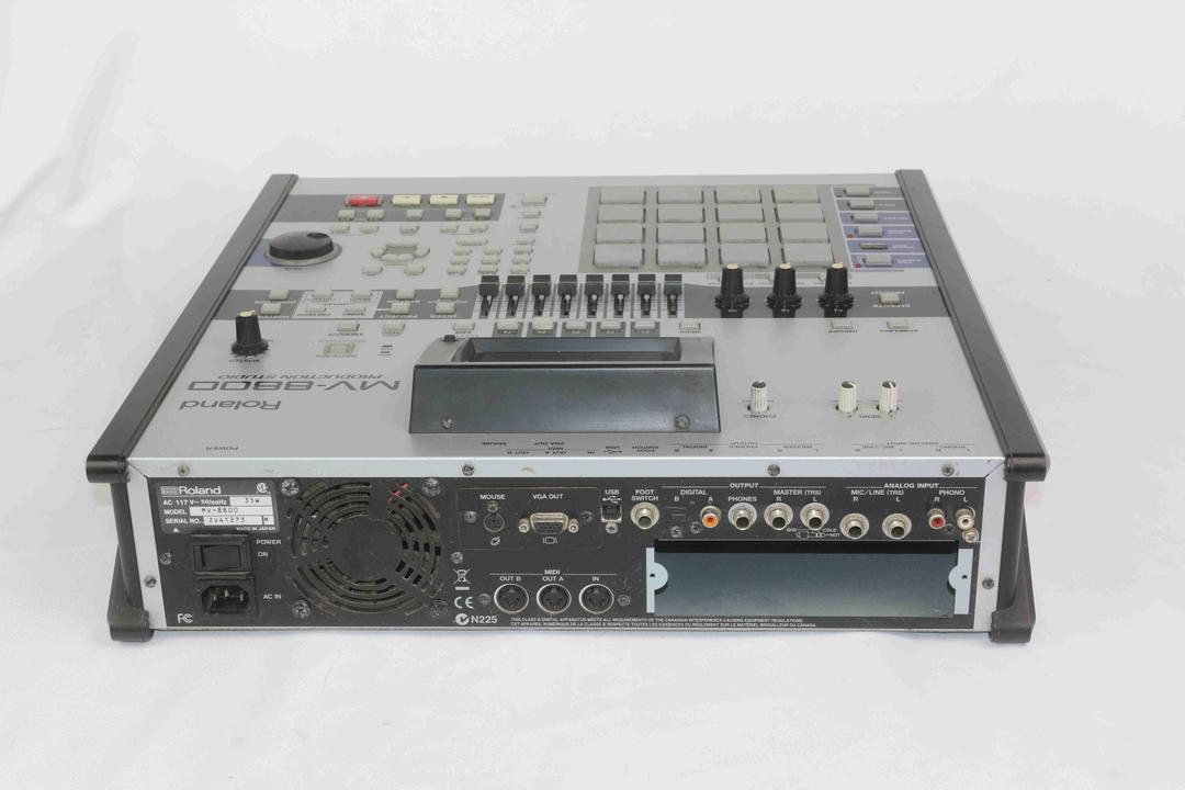 Roland -  MV-8800