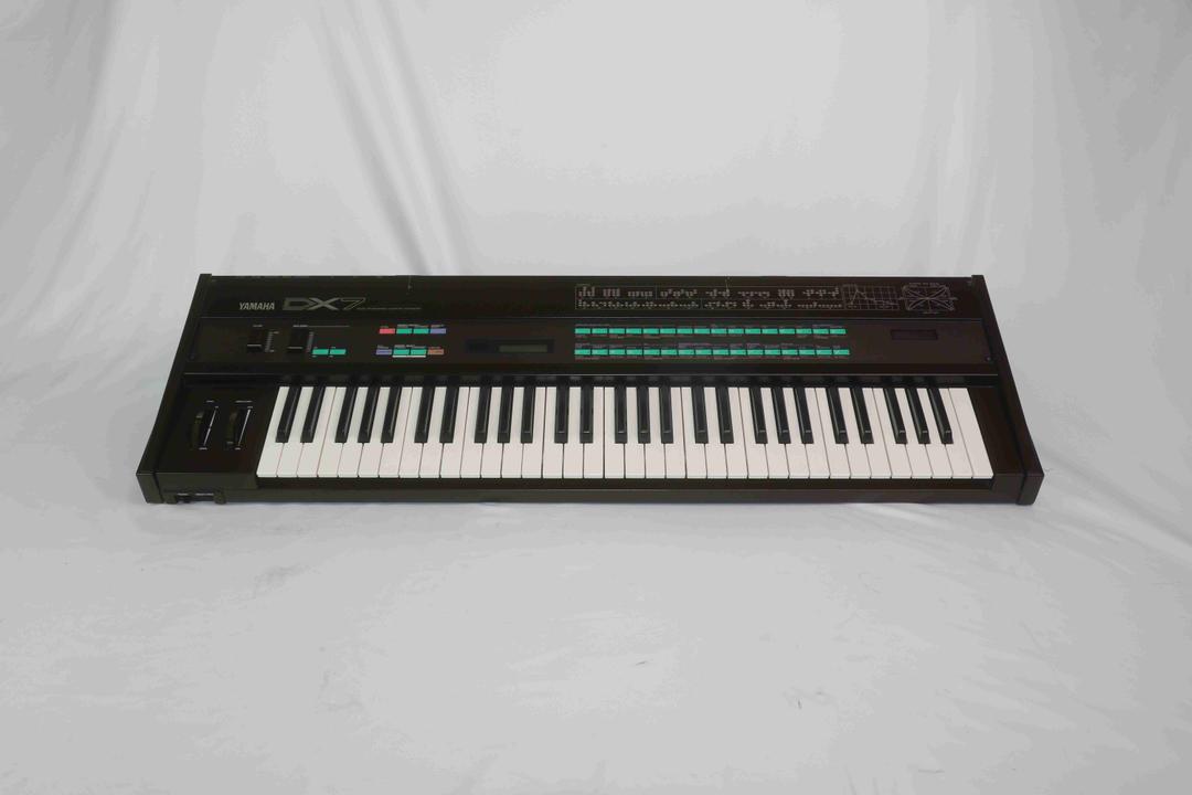Yamaha -  DX7 Polyphonic FM Synthesizer