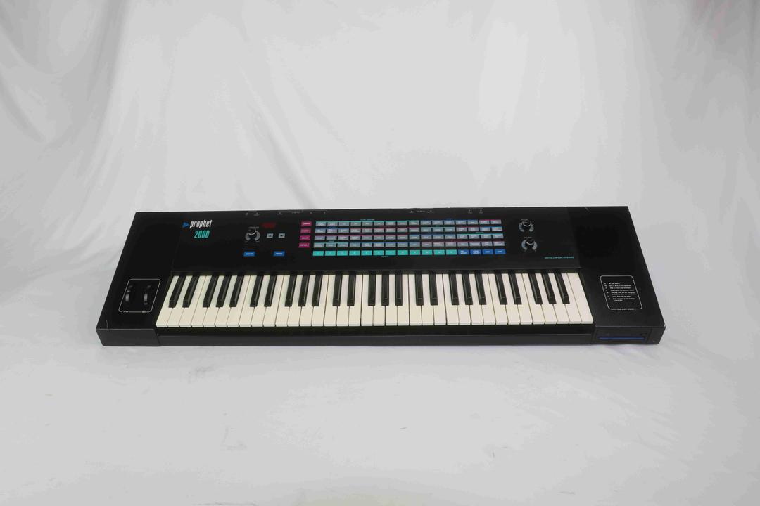 Sequential Circuits -  Prophet 2000 Sampling Keyboard