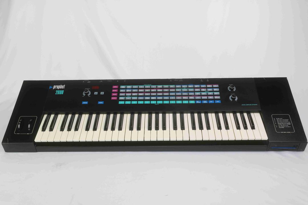 Sequential Circuits -  Prophet 2000 Sampling Keyboard