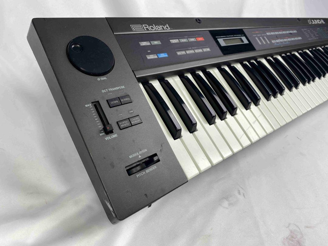 Roland -  Alpha Juno 2