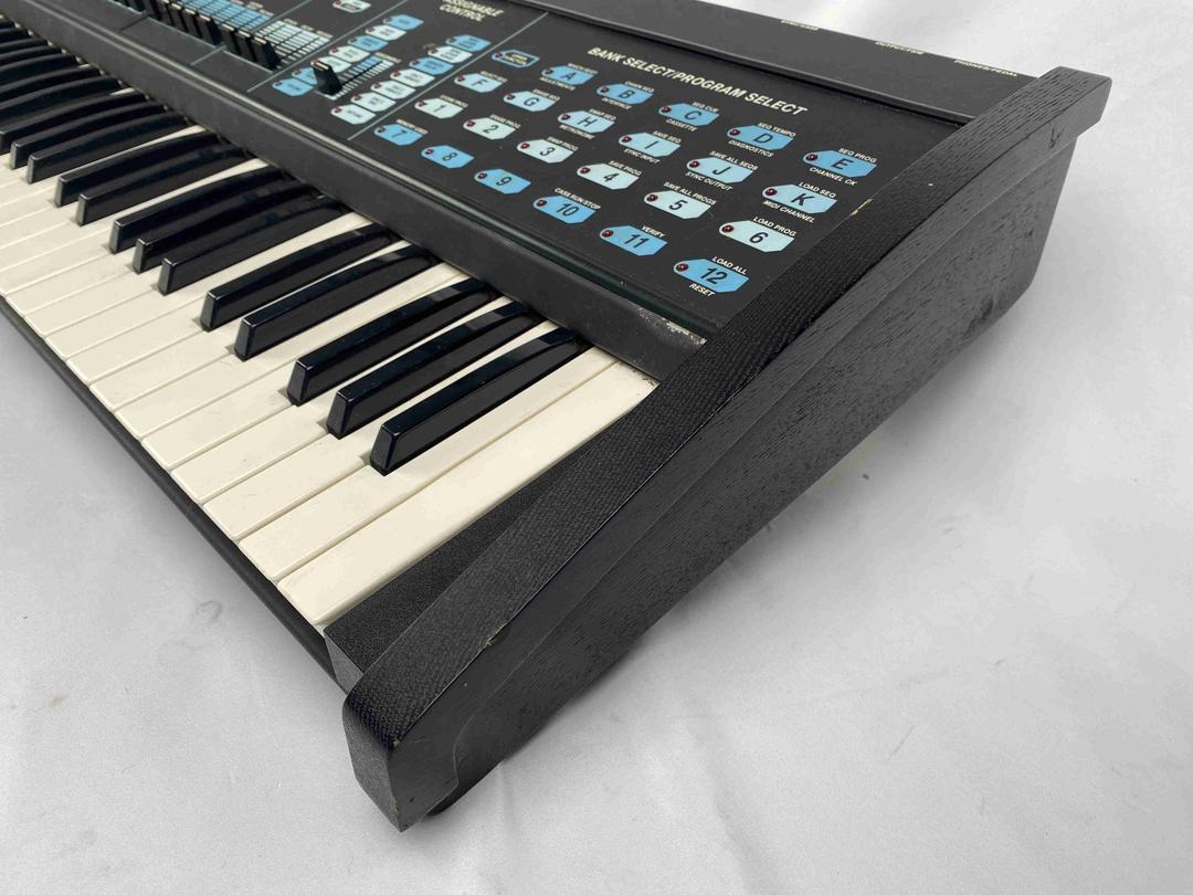 Fender -  Chroma Polaris