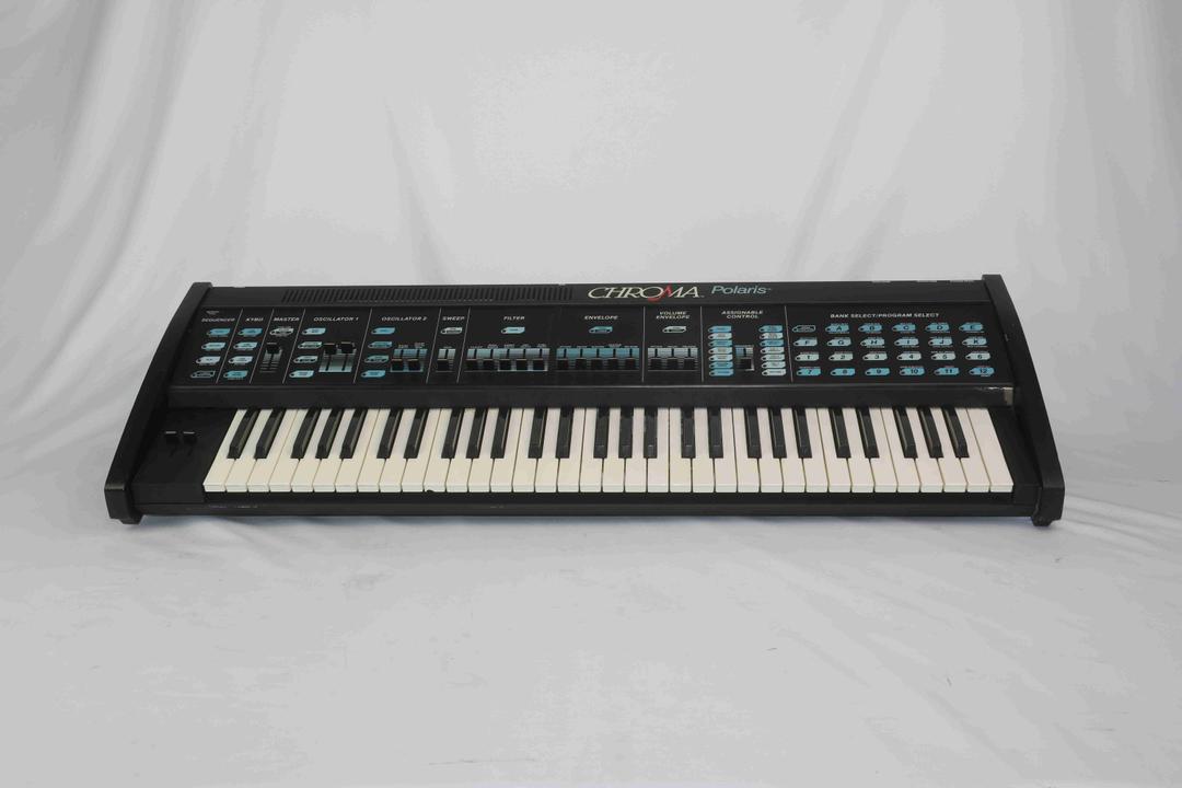 Fender -  Chroma Polaris