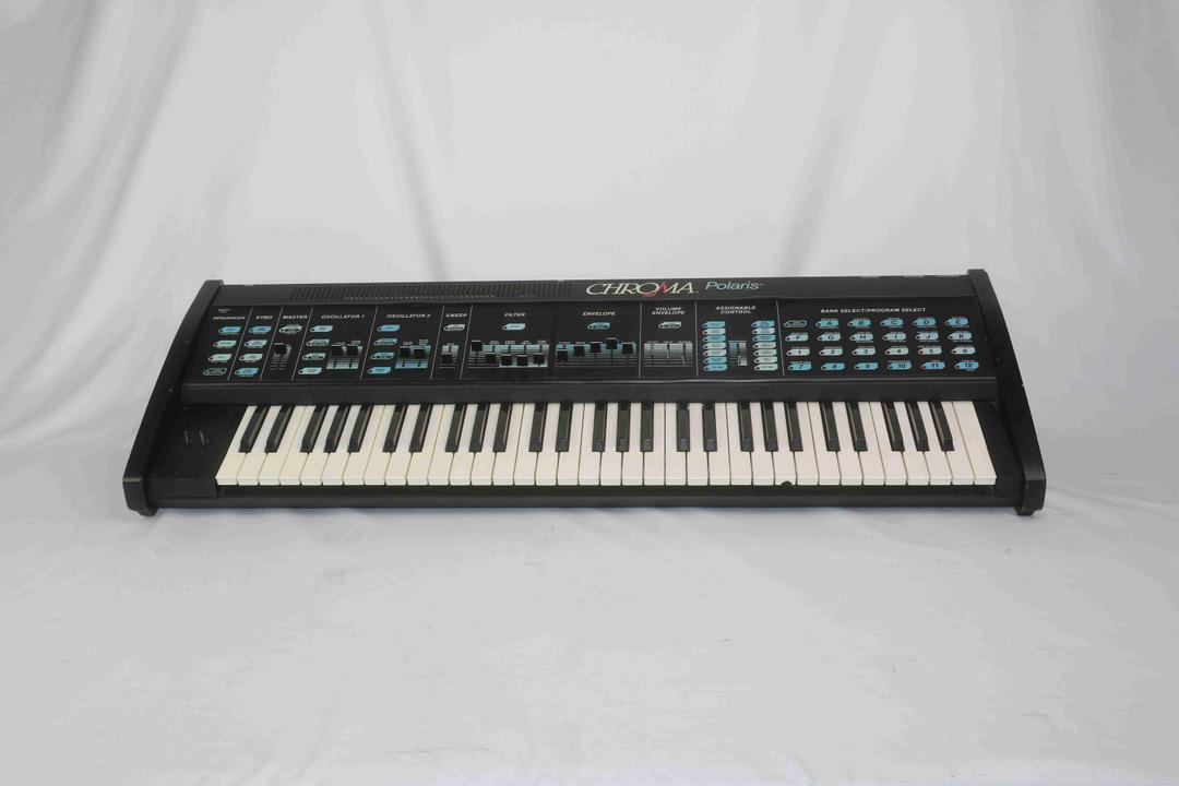 Fender -  Chroma Polaris